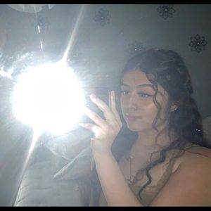 Meet your Posher, Whitney